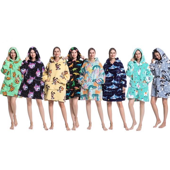 Fleece-Decken mit Ärmeln und Haustieren