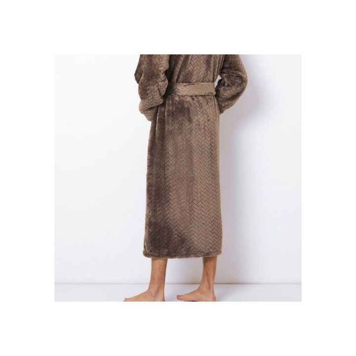 Höchste Zeit für lange Bademäntel!