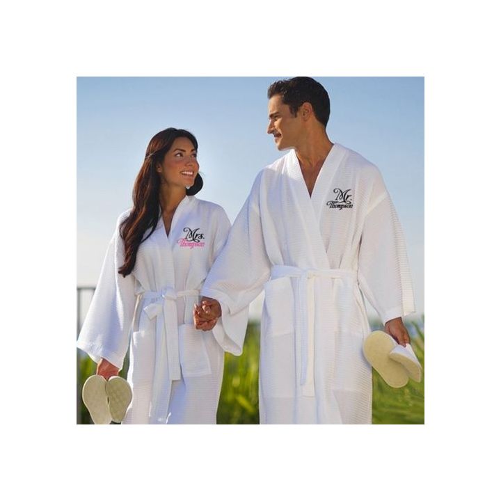 Warum vermieten Spas immer genau diesen Bademantel?